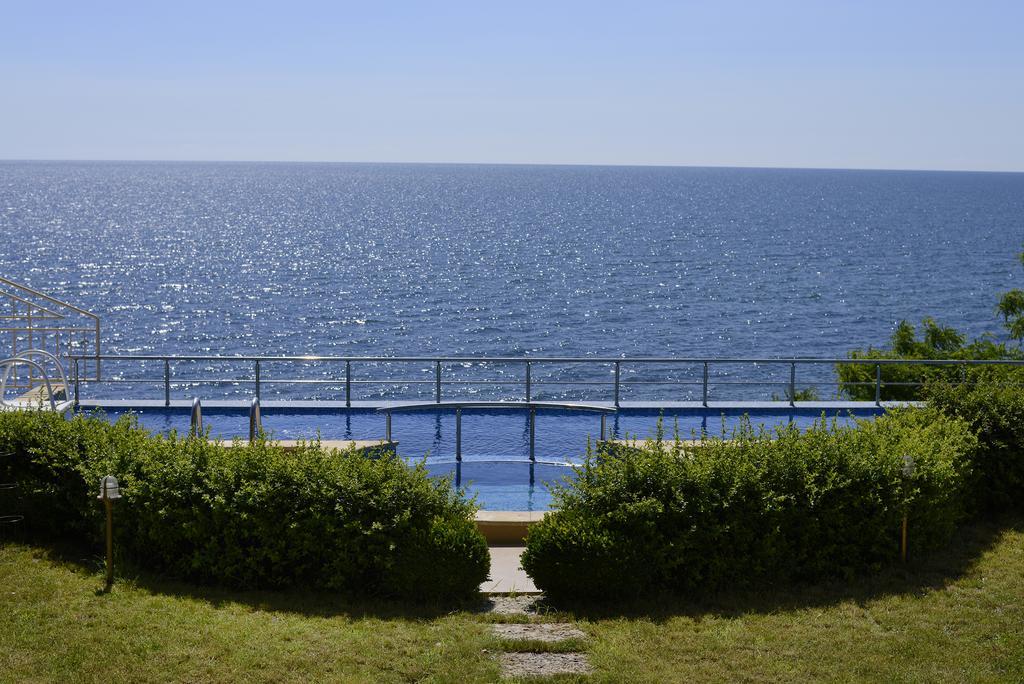 Brigantina Beach Hotel Golden Sands Exterior photo
